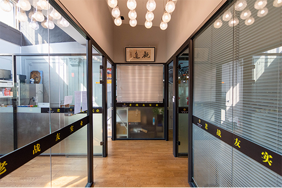 選擇地?zé)峁?，售前、售中、售后一定要有保?>
                                </div>
                            </div>
                            <div   id=