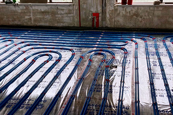 集中供暖和壁掛爐采暖，這家地?zé)峁竞軐?zhuān)業(yè)