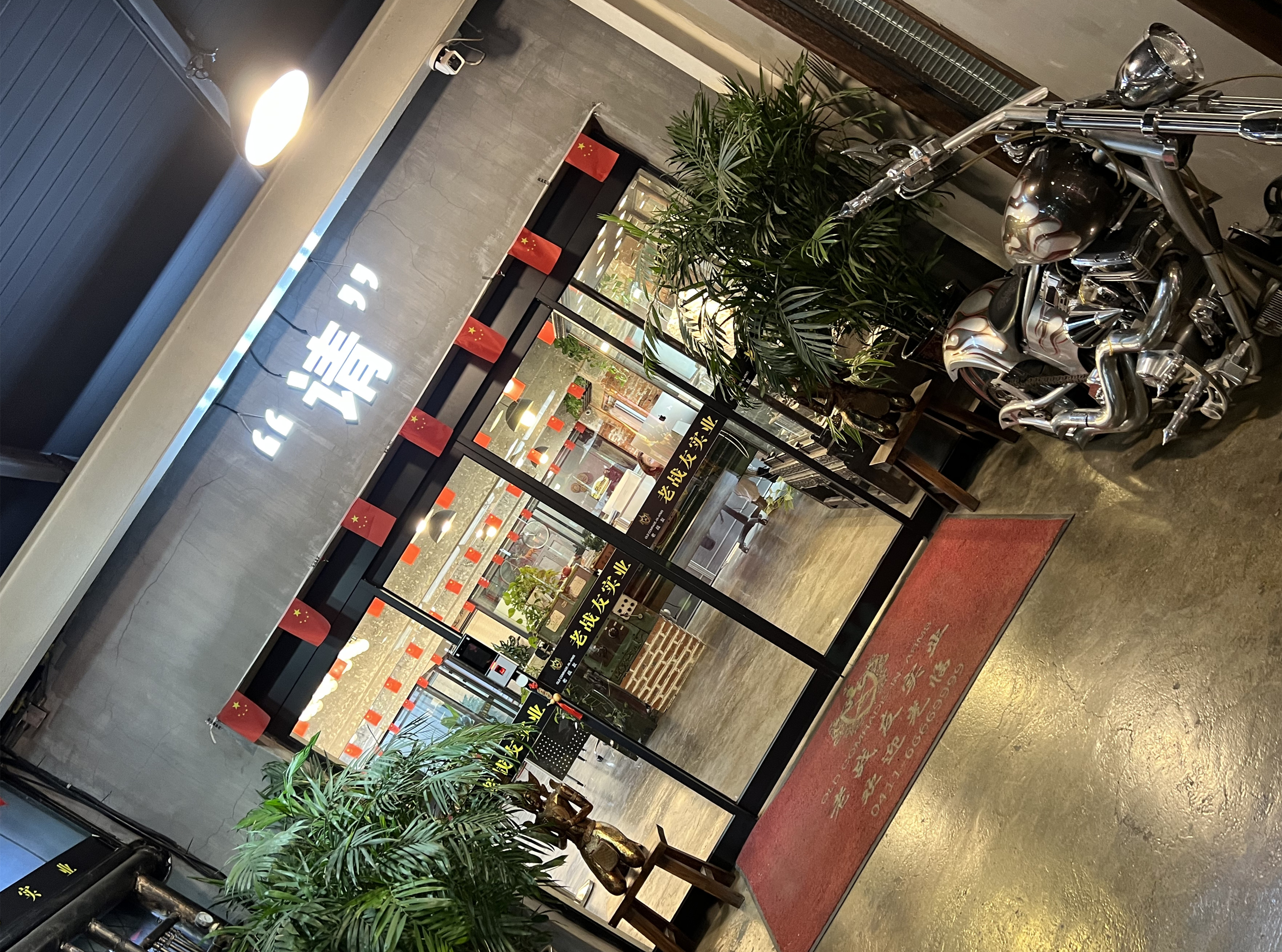 專業(yè)的地?zé)峁居腥斯?，服?wù)響應(yīng)快！