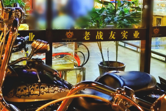 用料放心，工藝精湛，這家大連地?zé)峁竞苷?guī)