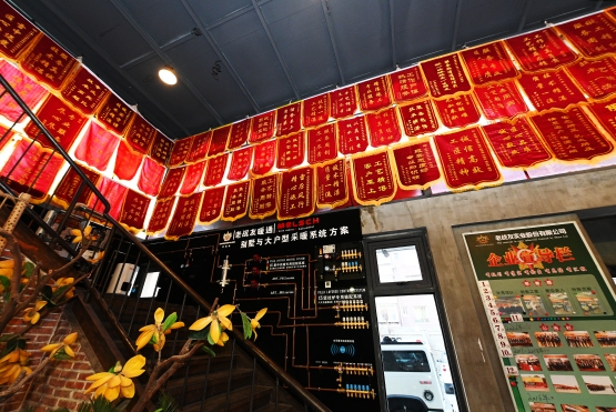 見識(shí)規(guī)模，說服眼睛。最終我選擇老戰(zhàn)友地?zé)?>
                                </div>
                            </div>
                            <div   id=