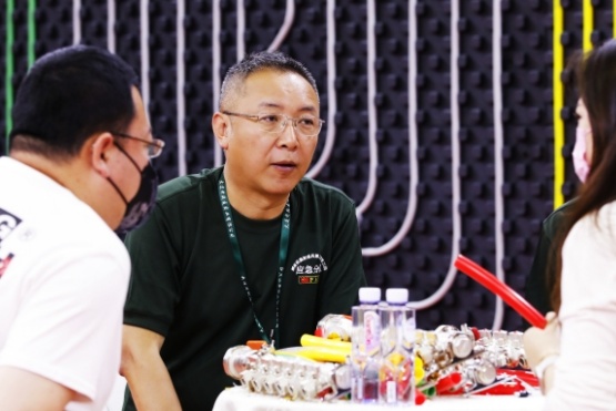 大連地?zé)岚惭b，溫暖從腳下開(kāi)始