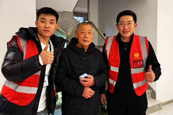 就是因為終身免費上門，我才選擇了老戰(zhàn)友地熱