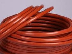 地?zé)岬嘏兴x用的優(yōu)質(zhì)管材