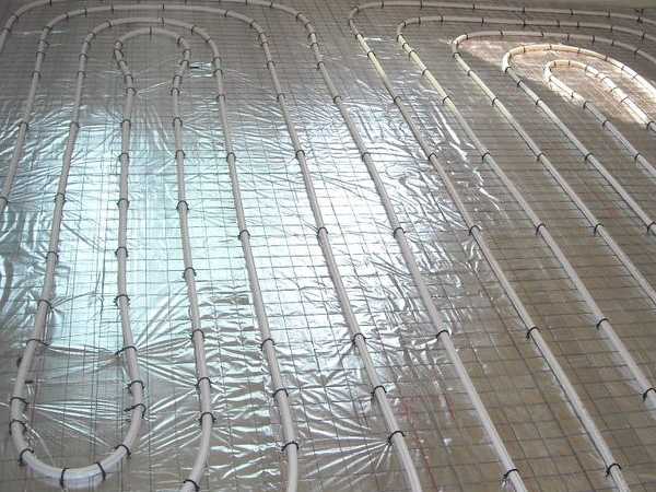 <b>怡情山水_地?zé)岚惭b項(xiàng)目展示</b>